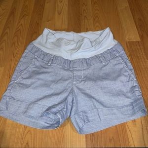 H&M maternity chino shorts size 2